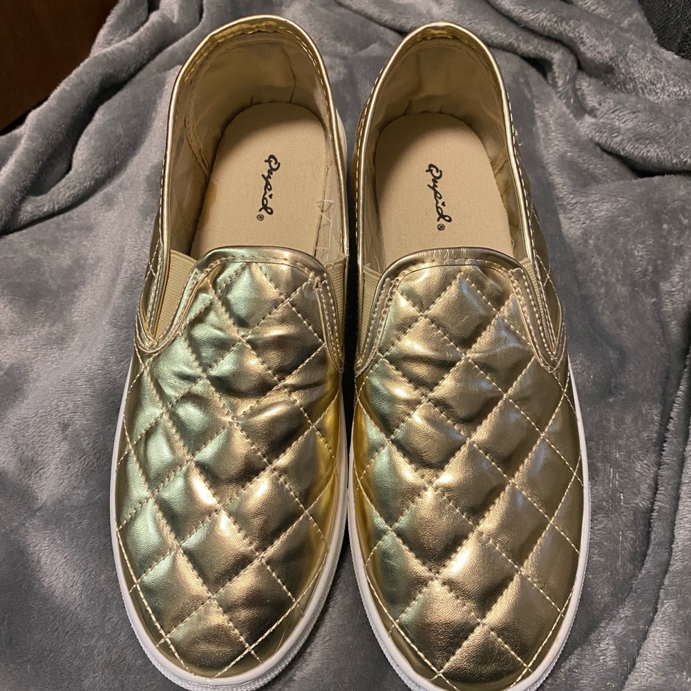 Gold Qupid Flats